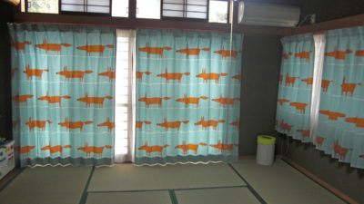 キツネの柄のカーテンで子供部屋をコーディネート  大阪府交野市