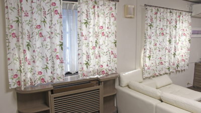大阪府茨木市のお家のカーテンはP&S社のRENAISSANCE花柄カーテンコレクションでインテリアコーディネート！