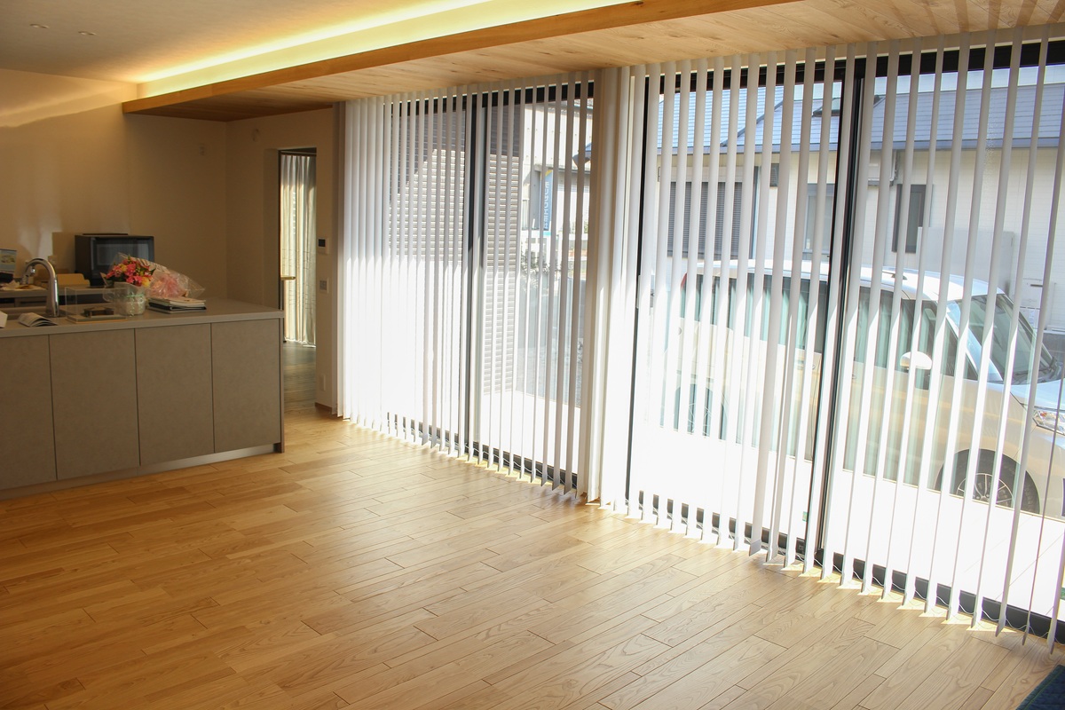 姫路　バーチカルブラインド　