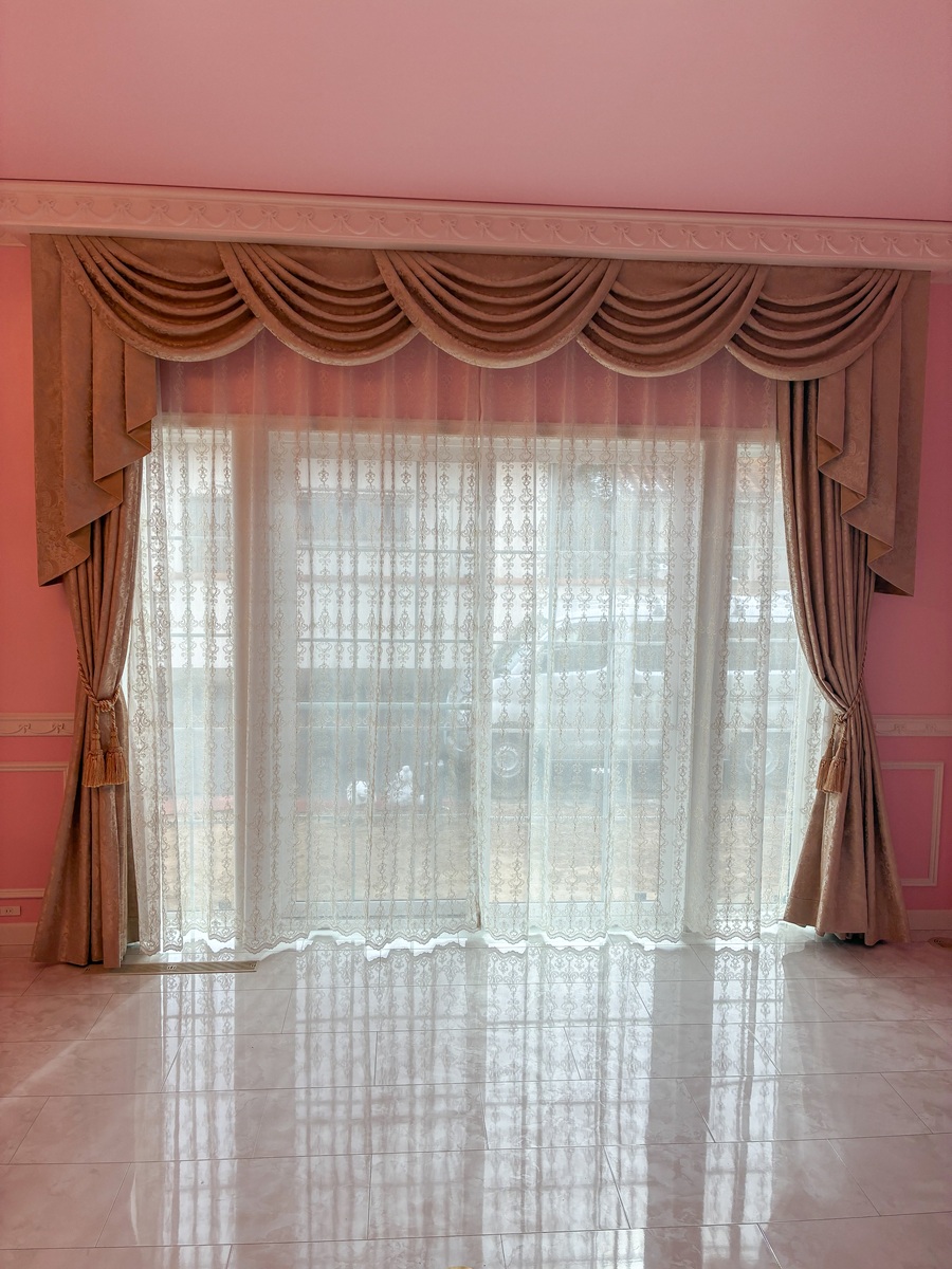 輸入住宅　インテリア　輸入カーテン　関西